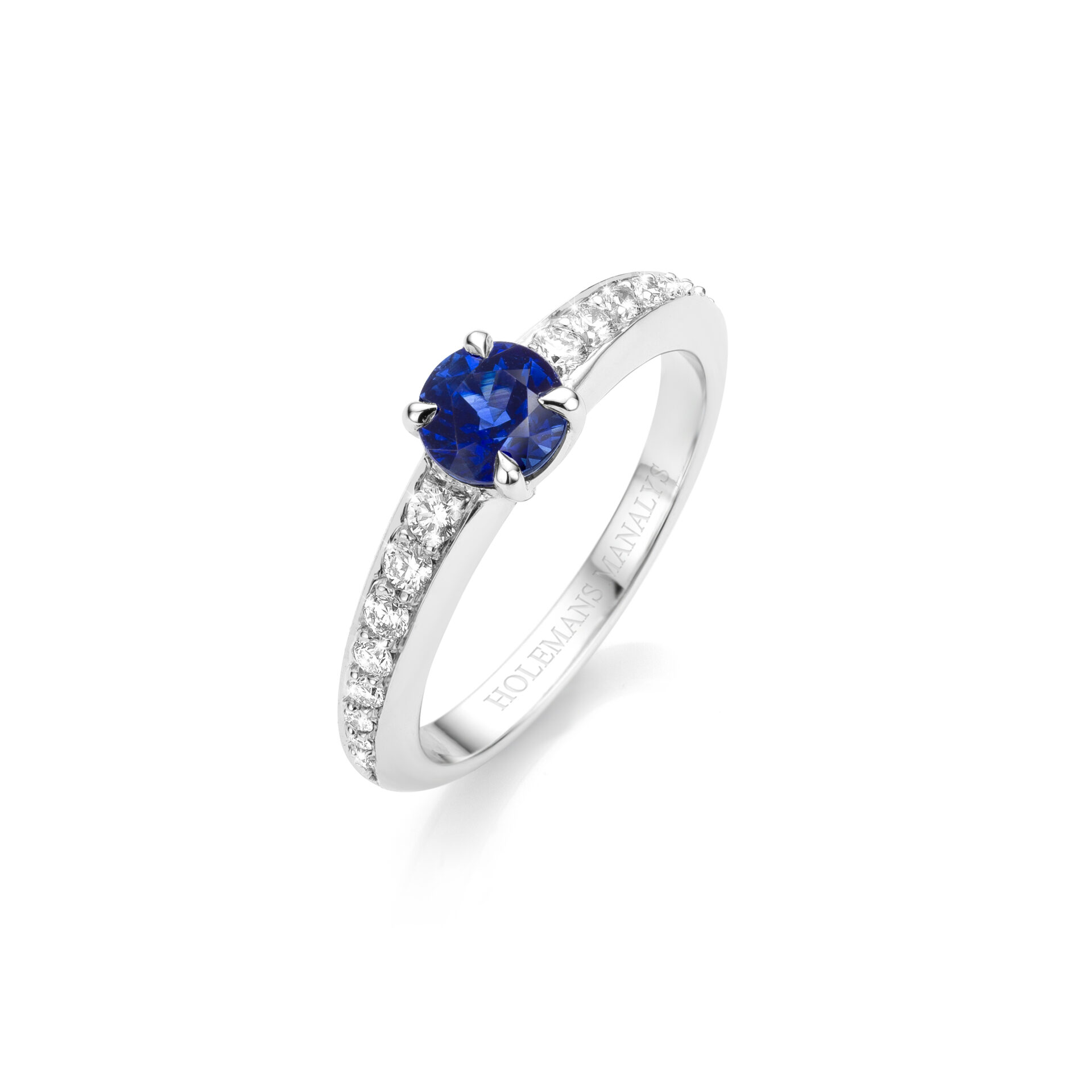 engagement ring solitaire sapphire white gold